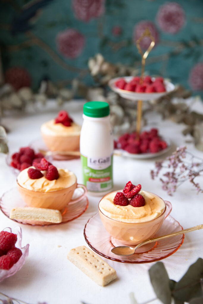 nos produits laitiers : la crème fleurette biologique Le Gall utilisée dans la recette de mousse à la peche