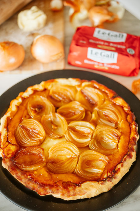 tarte à l'oignon réalisée avec du beurre de baratte demi-sel Le Gall